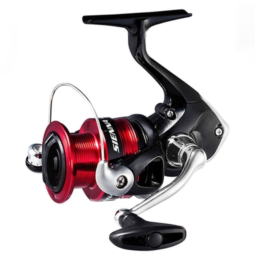 Robustní naviják Shimano Sienna 4000 FG pro těžší přívlač a lov na feeder.