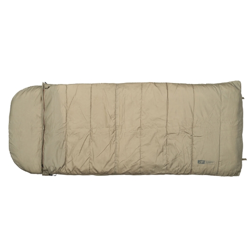 Detailní pohled na robustní zipy a teplou podšívku širokého spacáku JRC Defender II Sleeping Bag Wide